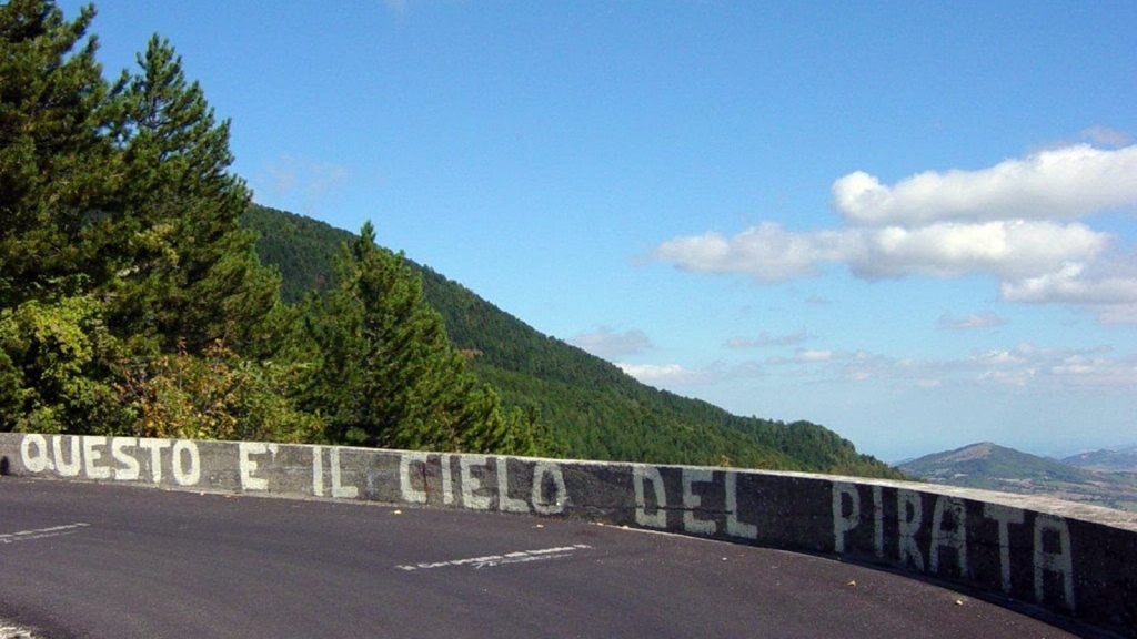 Itinerari in bicicletta nelle Marche Muro del pirata