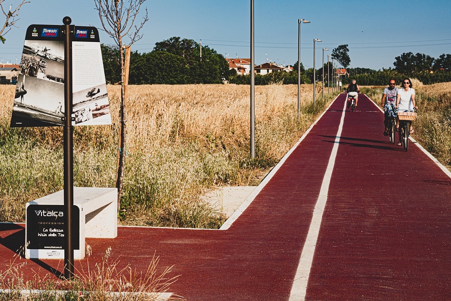 La bici è uno dei modi migliori per scoprire il territorio di Mondolfo Marotta (credit: Davide Caporaletti)