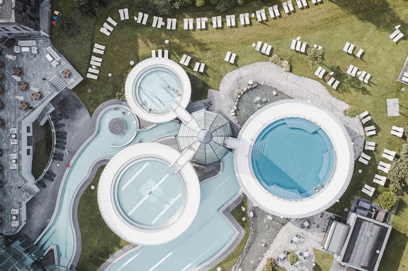 piscine aqua dome