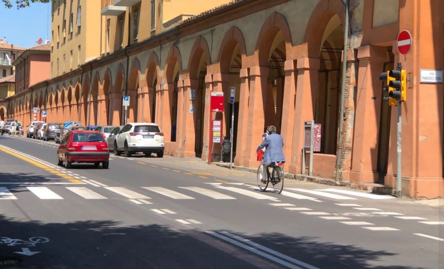 bologna bike to work pista ciclabile