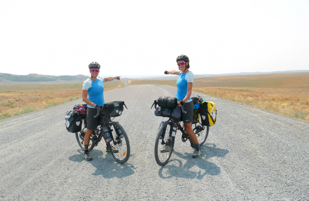 silvia e linda sono le cicliste per caso