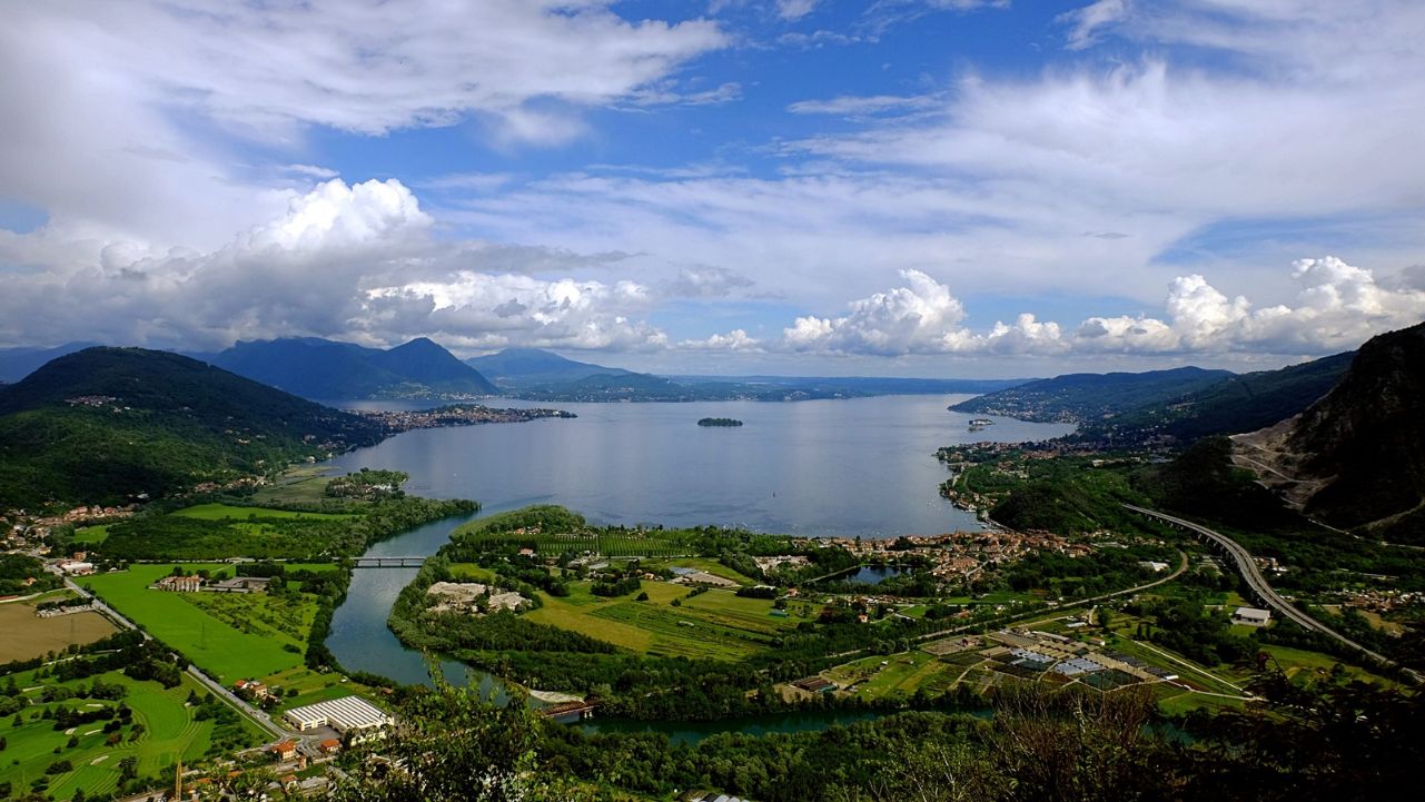 giro del lago in bicicletta.da verbania