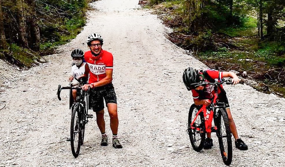 cicloturismo famiglia in bici