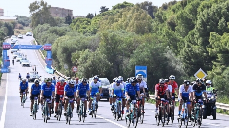 Il Giro E è partito insieme al Giro d'Italia