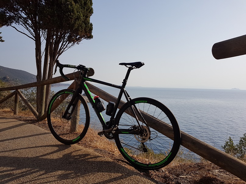 cicloturismo isola d'elba toscana