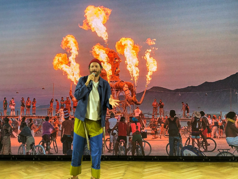 jova beach party 2022 in bicicletta jovanotti fiab