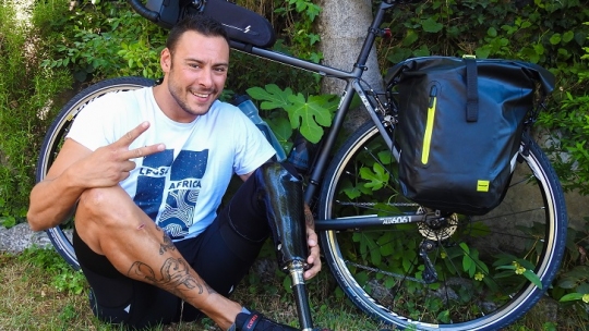 karma on the road cicloturismo 2 ruote e 1 gamba