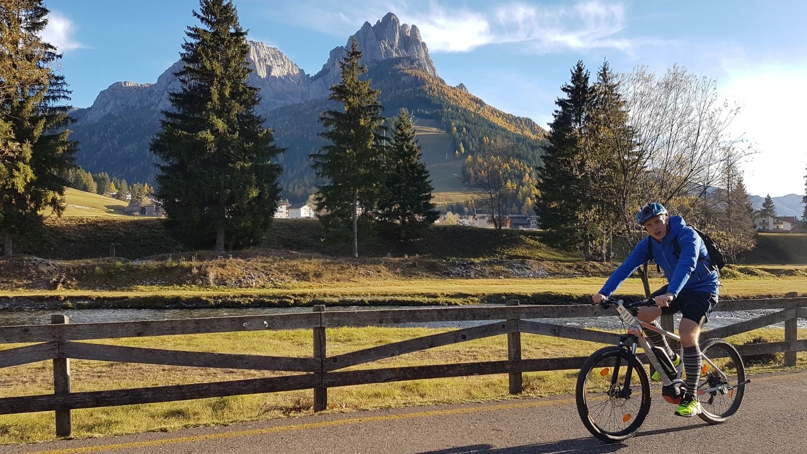 pista ciclabile val di fassa trentino alto adige