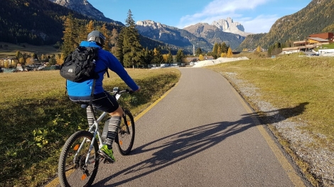 pista ciclabile val di fassa trentino alto adige