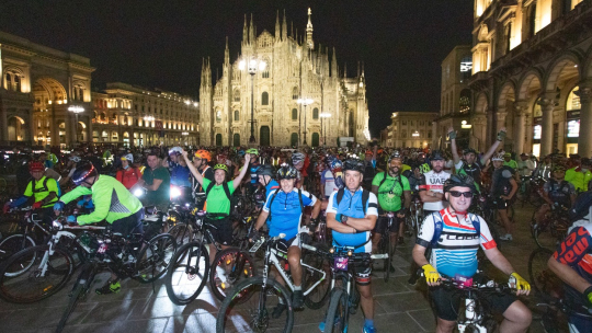 bike night milano