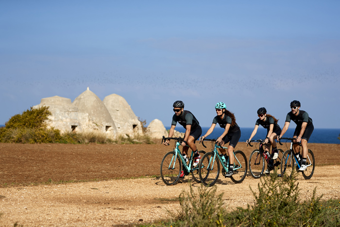 yuniqly cicloturismo lusso puglia